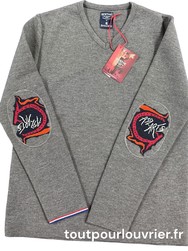 PULL V  GADZ ARTS