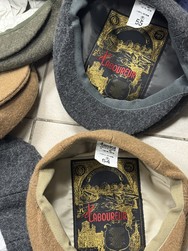 LOT 8 CASQUETTES BUREL