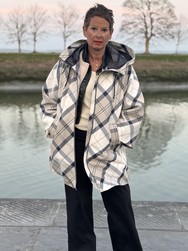 KINSALE TARTAN SHOWERPROOF CAPE