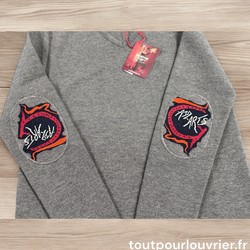 PULL V  GADZ ARTS